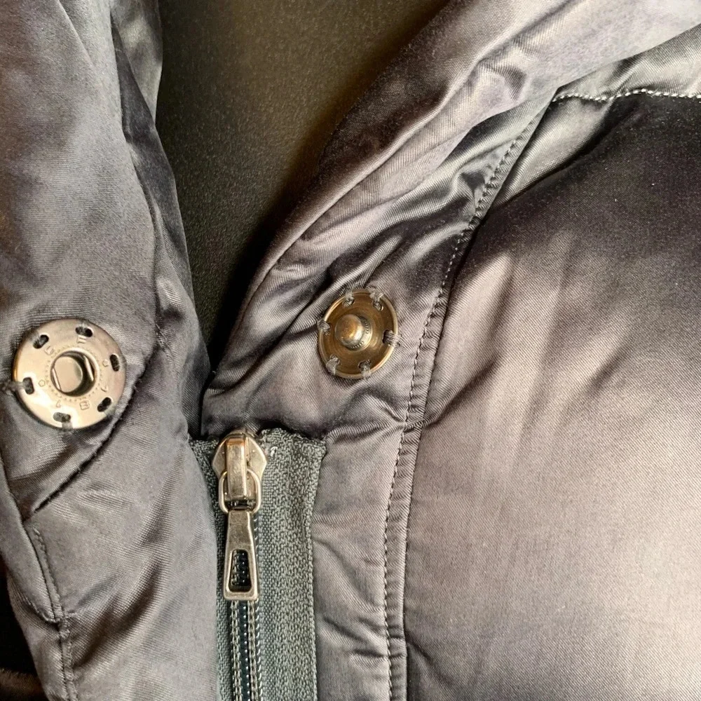 Lands End Women’s Puffer Coat Size M